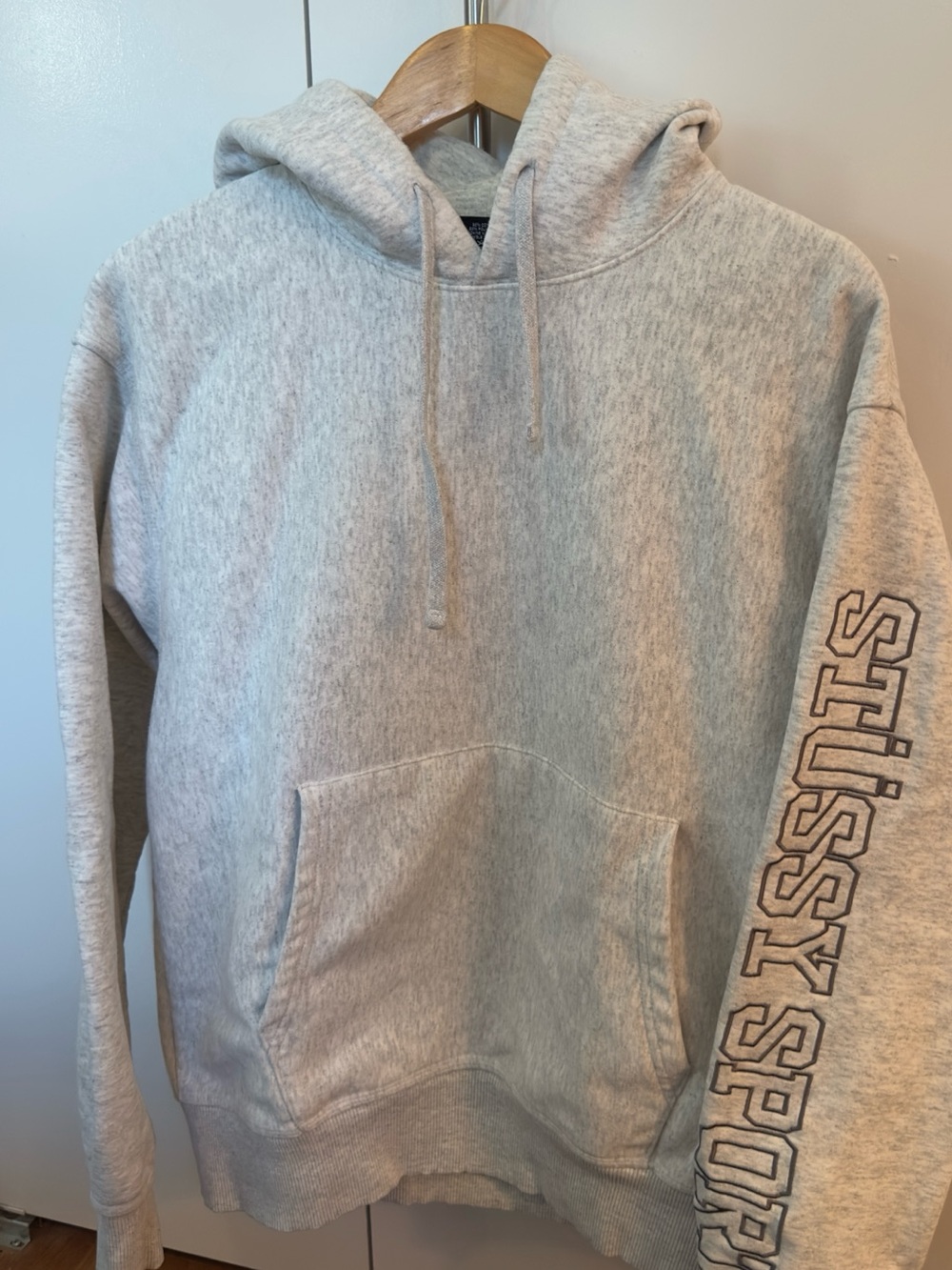 STUSSY SPORT Light Gray Pullover Hoodie with Sleeve Logo